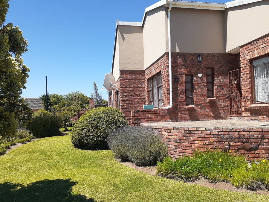 3 Bedroom Property for Sale in Kareedouw Eastern Cape